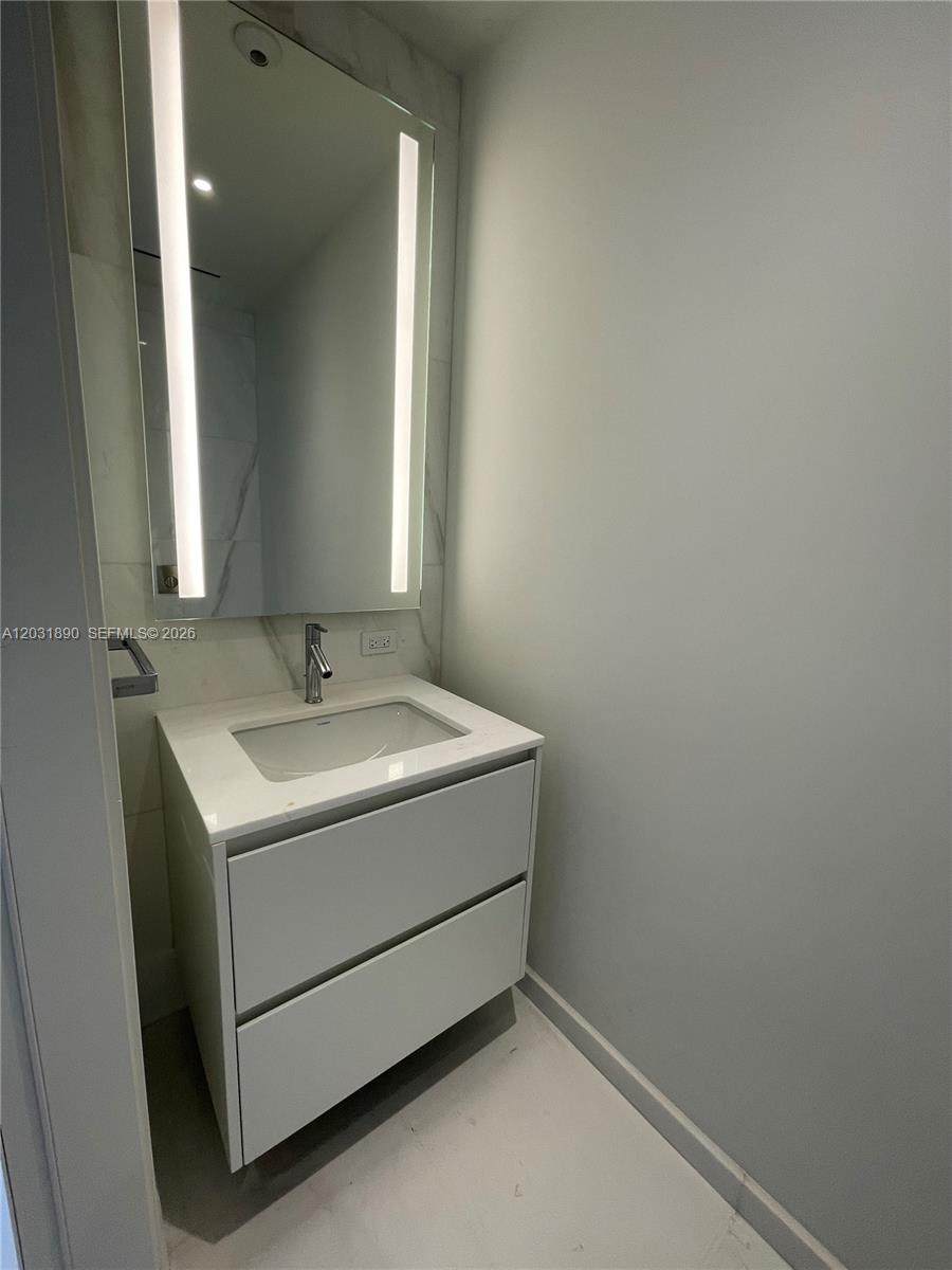https://bt-photos.global.ssl.fastly.net/miami/orig_boomver_1_A12031890-2.jpg