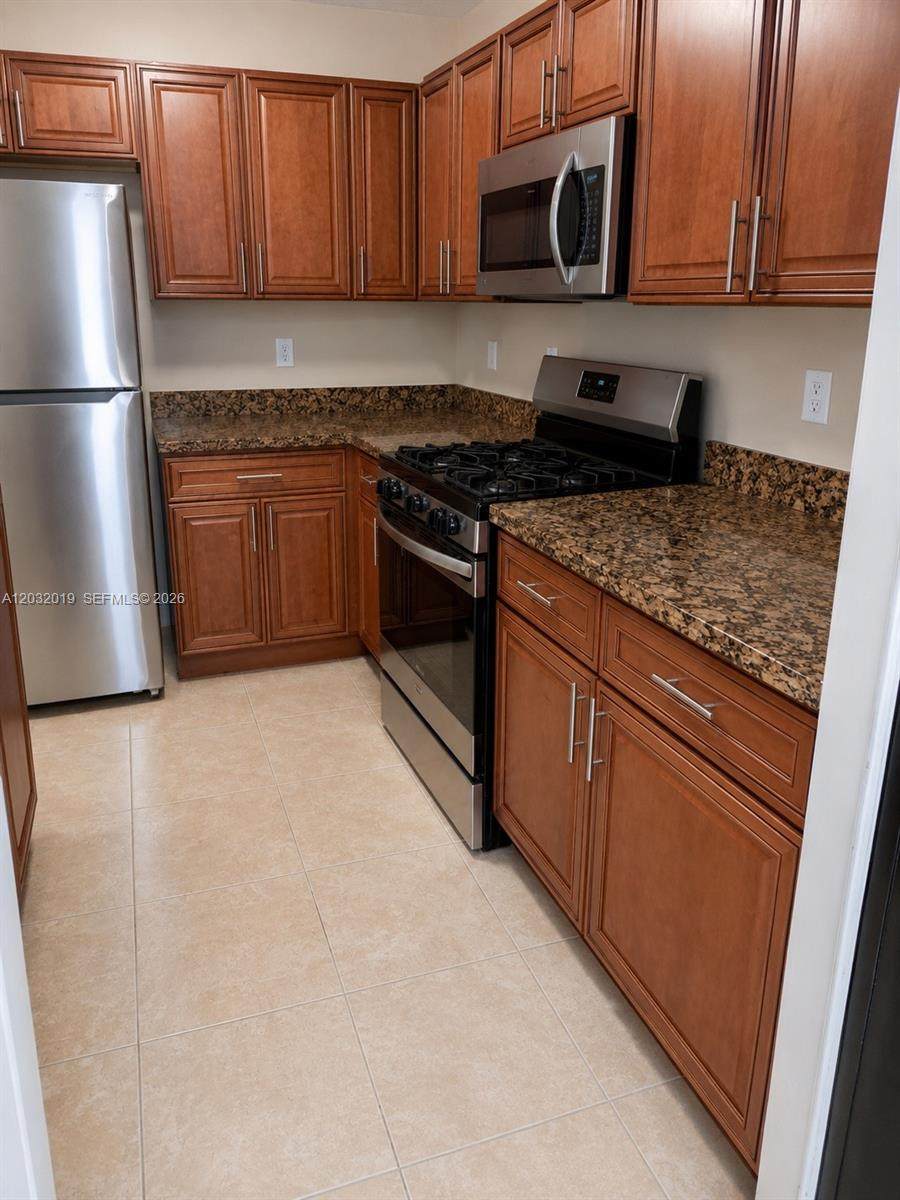 https://bt-photos.global.ssl.fastly.net/miami/1280_boomver_1_A12032019-2.jpg