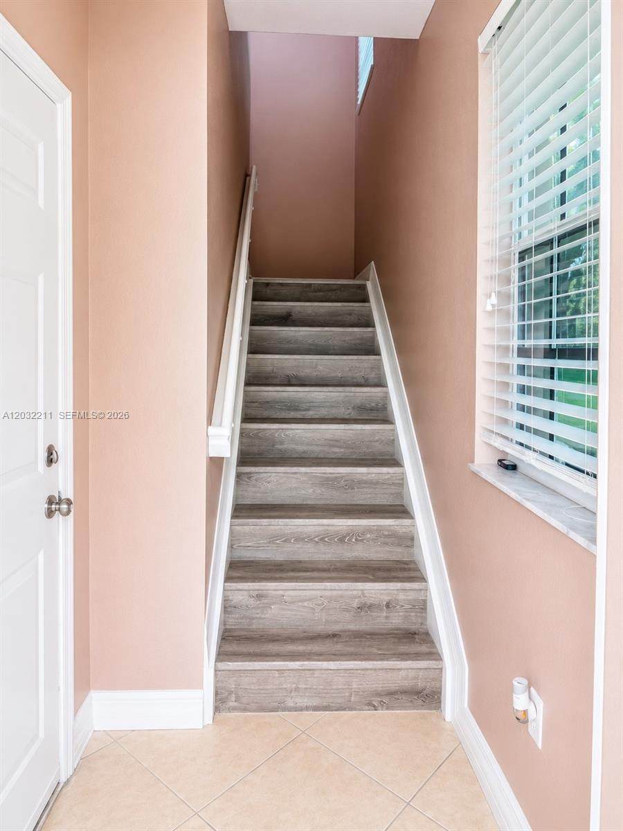 https://bt-photos.global.ssl.fastly.net/miami/1280_boomver_1_A12032211-2.jpg