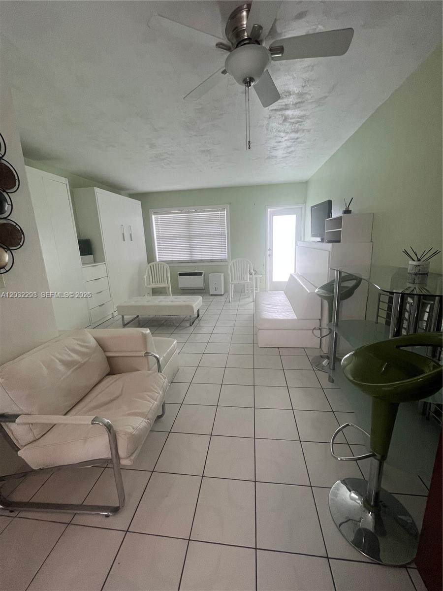 https://bt-photos.global.ssl.fastly.net/miami/orig_boomver_1_A12032293-2.jpg