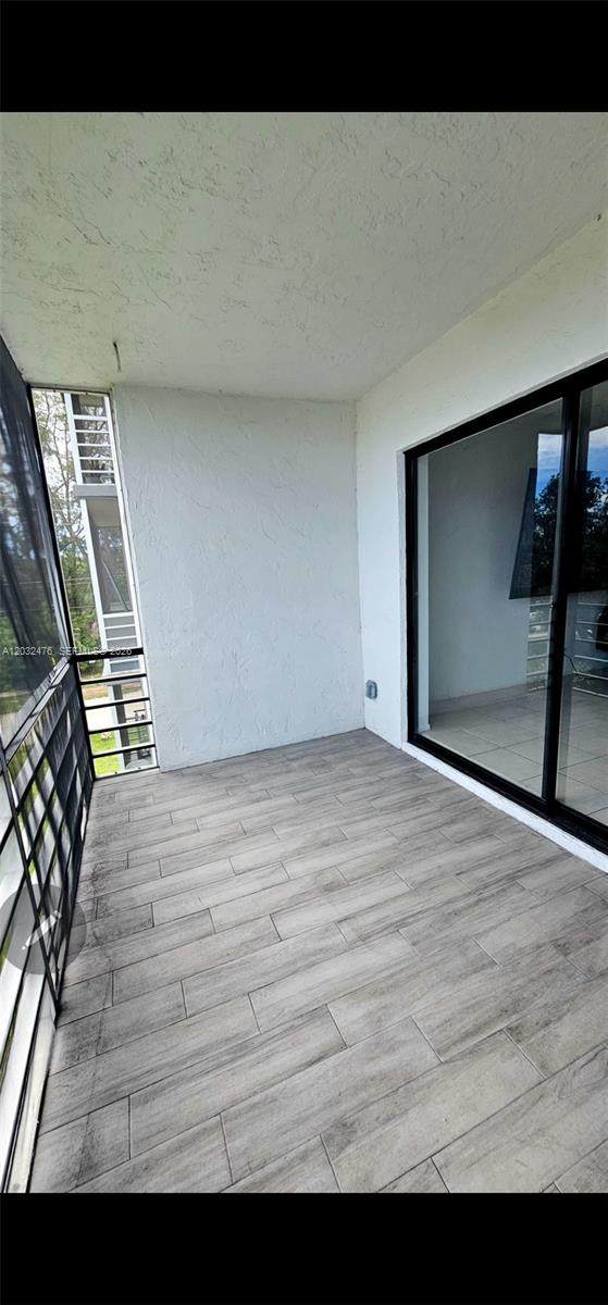 https://bt-photos.global.ssl.fastly.net/miami/orig_boomver_1_A12032476-2.jpg