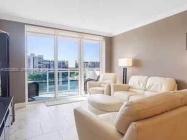 https://bt-photos.global.ssl.fastly.net/miami/orig_boomver_1_A12032634-2.jpg
