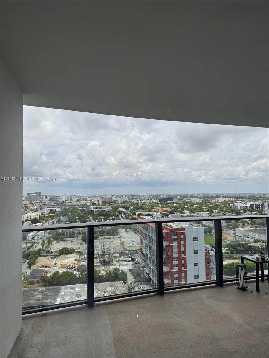 https://bt-photos.global.ssl.fastly.net/miami/orig_boomver_1_A12033310-2.jpg