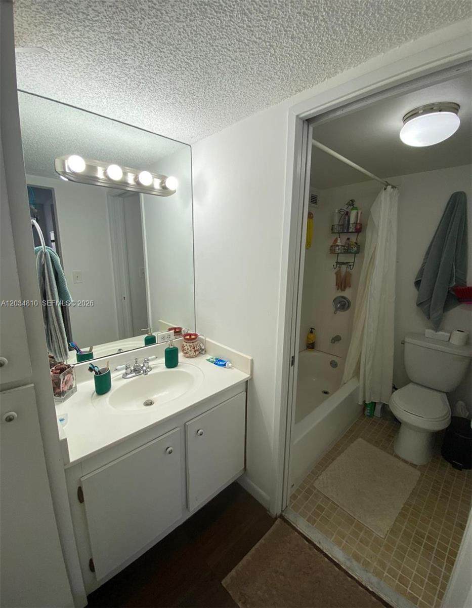 https://bt-photos.global.ssl.fastly.net/miami/1280_boomver_1_A12034810-2.jpg