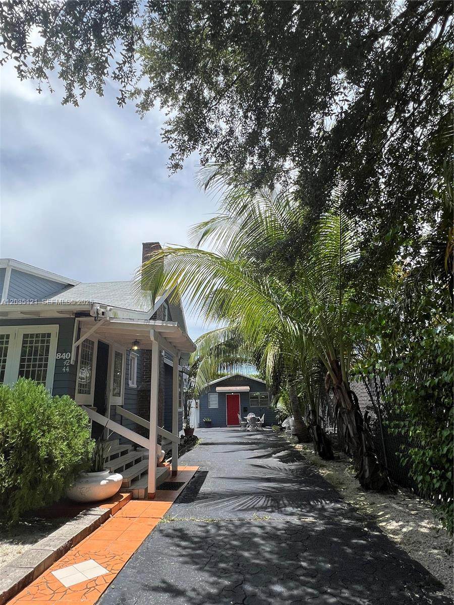https://bt-photos.global.ssl.fastly.net/miami/1280_boomver_1_A12035121-2.jpg