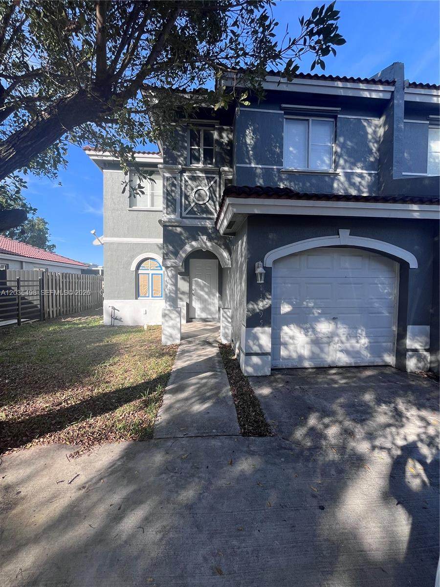 13495 262nd St - Photo 1