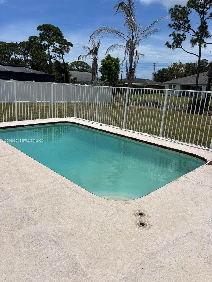 https://bt-photos.global.ssl.fastly.net/miami/orig_boomver_1_A12035689-2.jpg