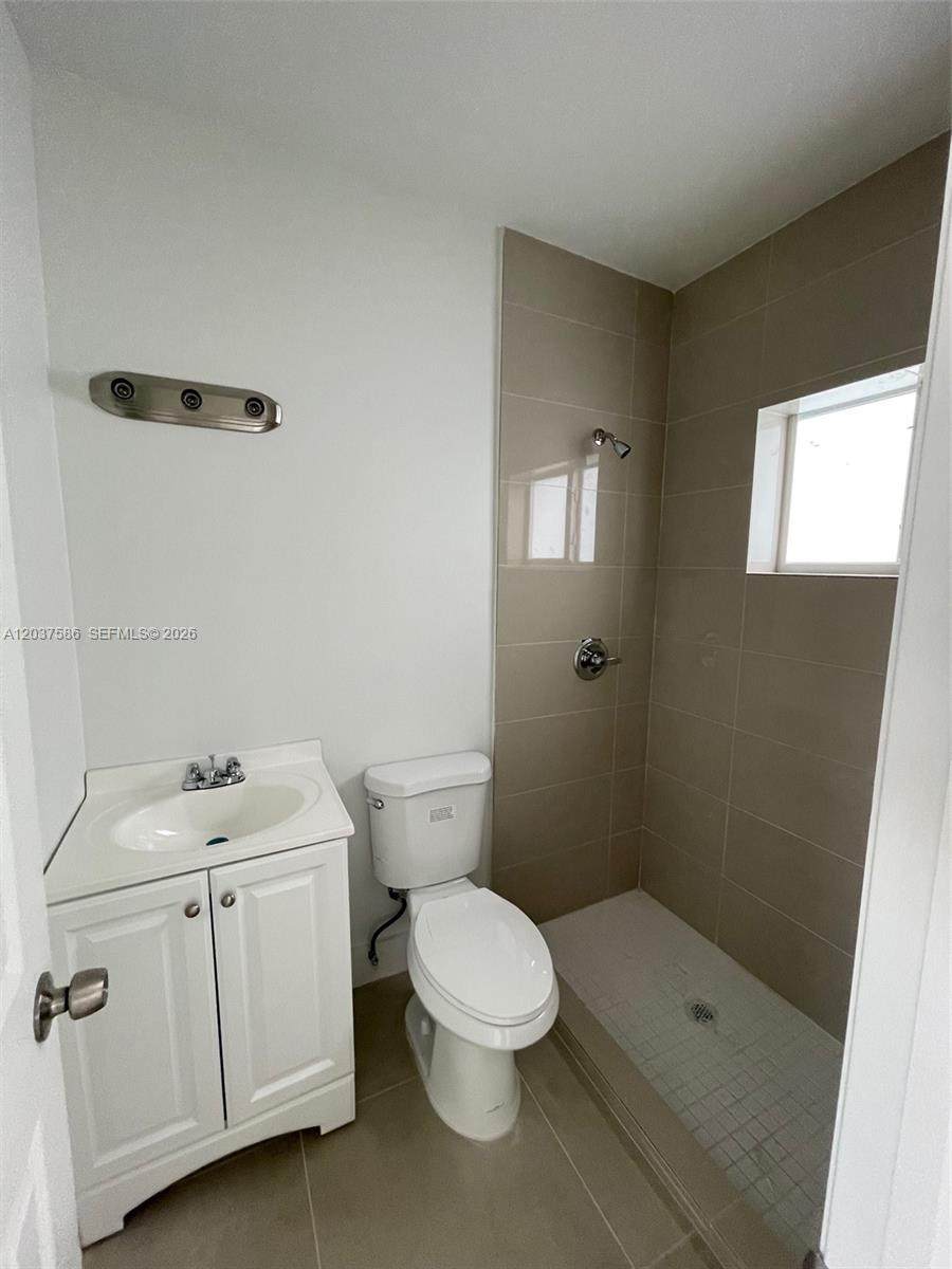 https://bt-photos.global.ssl.fastly.net/miami/orig_boomver_1_A12037586-2.jpg