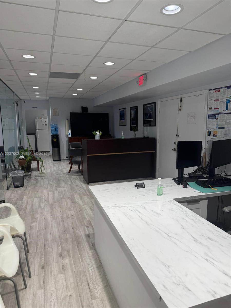 https://bt-photos.global.ssl.fastly.net/miami/orig_boomver_1_A12037662-2.jpg