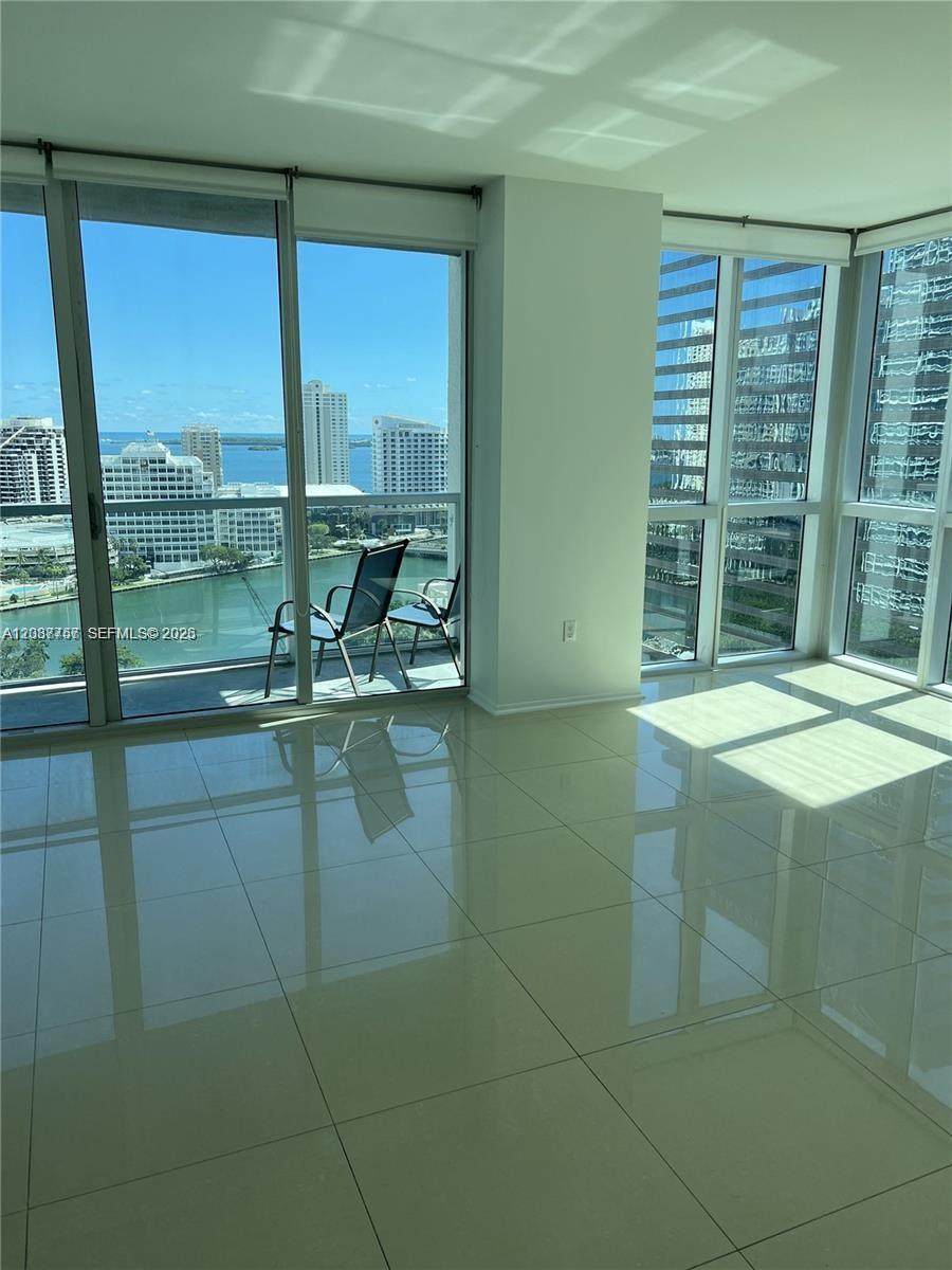 https://bt-photos.global.ssl.fastly.net/miami/1280_boomver_1_A12037757-2.jpg