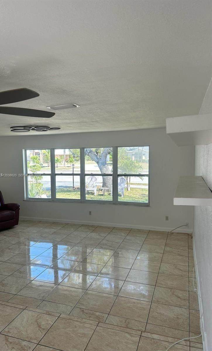 https://bt-photos.global.ssl.fastly.net/miami/orig_boomver_1_A12038620-2.jpg