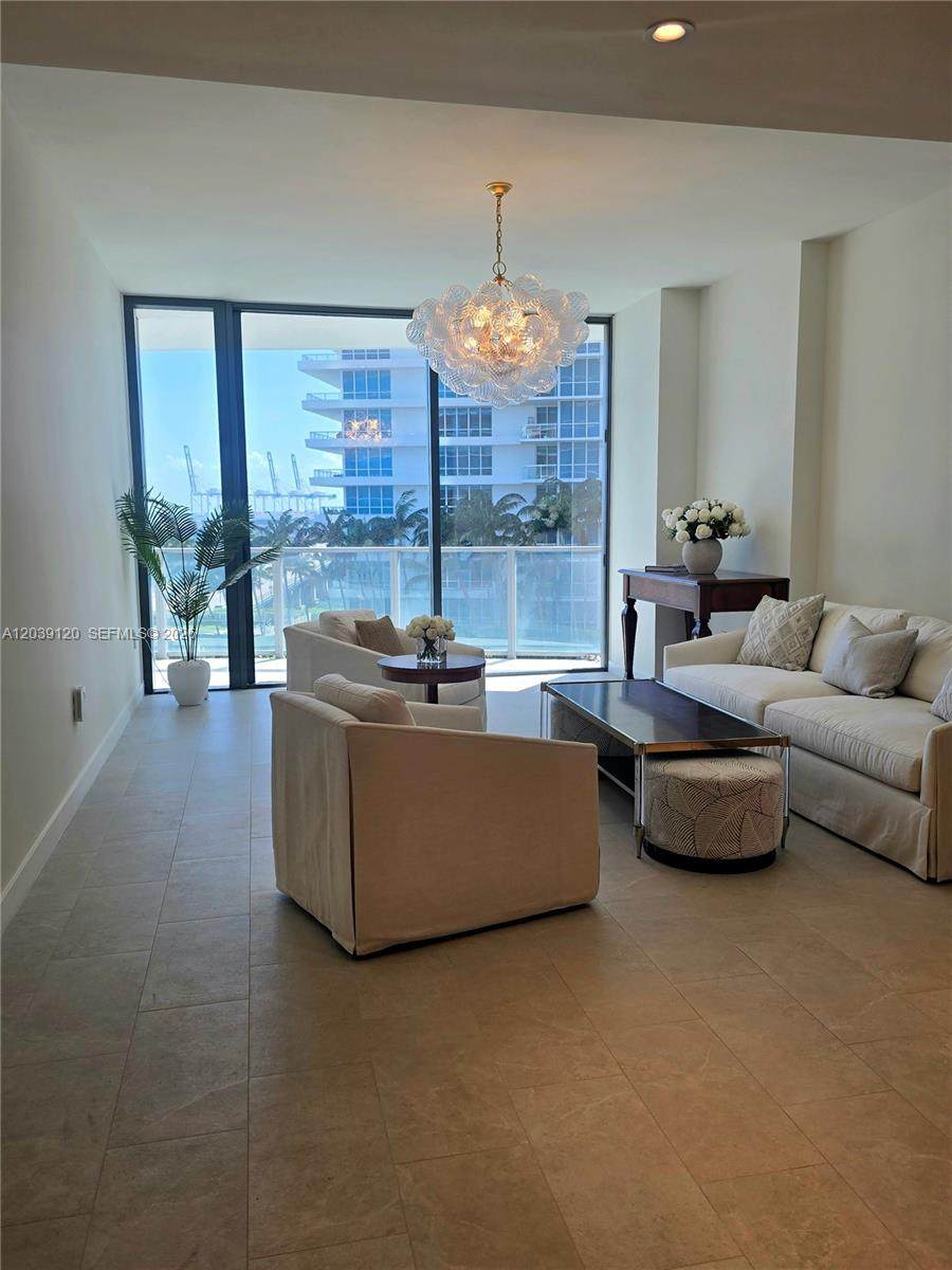 https://bt-photos.global.ssl.fastly.net/miami/orig_boomver_1_A12039120-2.jpg