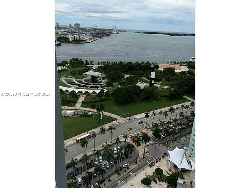 https://bt-photos.global.ssl.fastly.net/miami/orig_boomver_1_A12039341-2.jpg