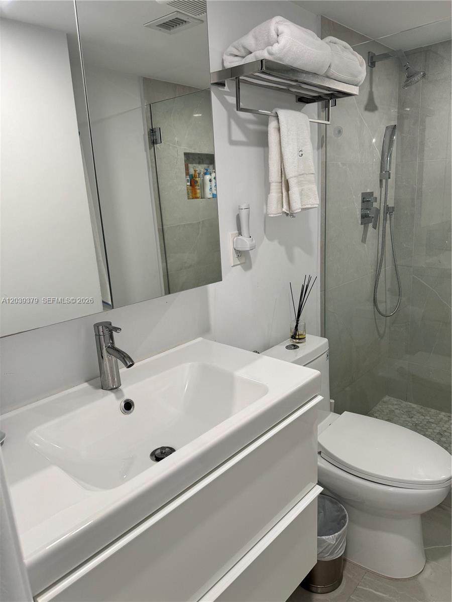 https://bt-photos.global.ssl.fastly.net/miami/1280_boomver_1_A12039379-2.jpg