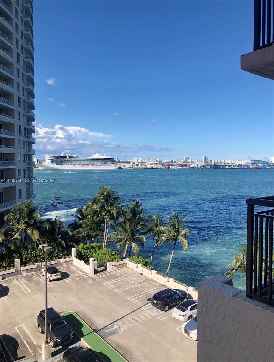 540 Brickell Key Dr - Photo 1