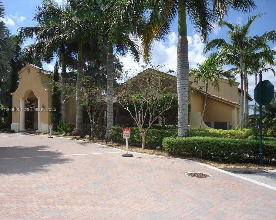 https://bt-photos.global.ssl.fastly.net/miami/orig_boomver_1_A12039951-2.jpg