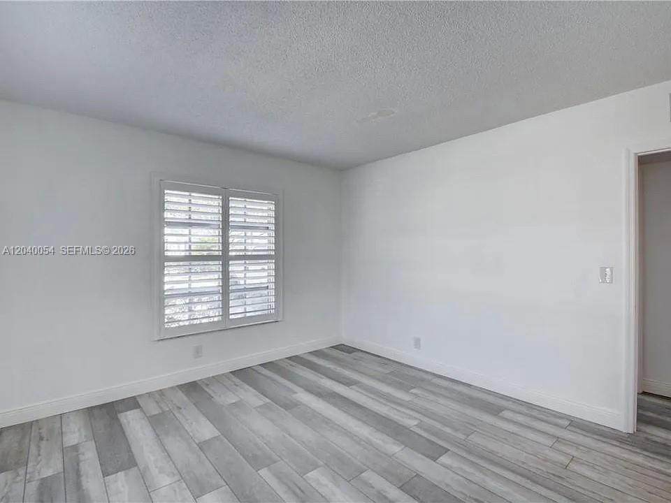 https://bt-photos.global.ssl.fastly.net/miami/orig_boomver_1_A12040054-2.jpg