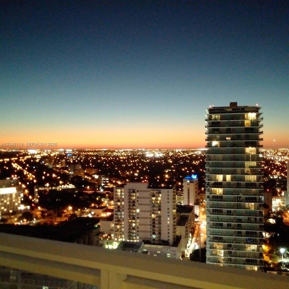 https://bt-photos.global.ssl.fastly.net/miami/1280_boomver_1_A12040119-2.jpg