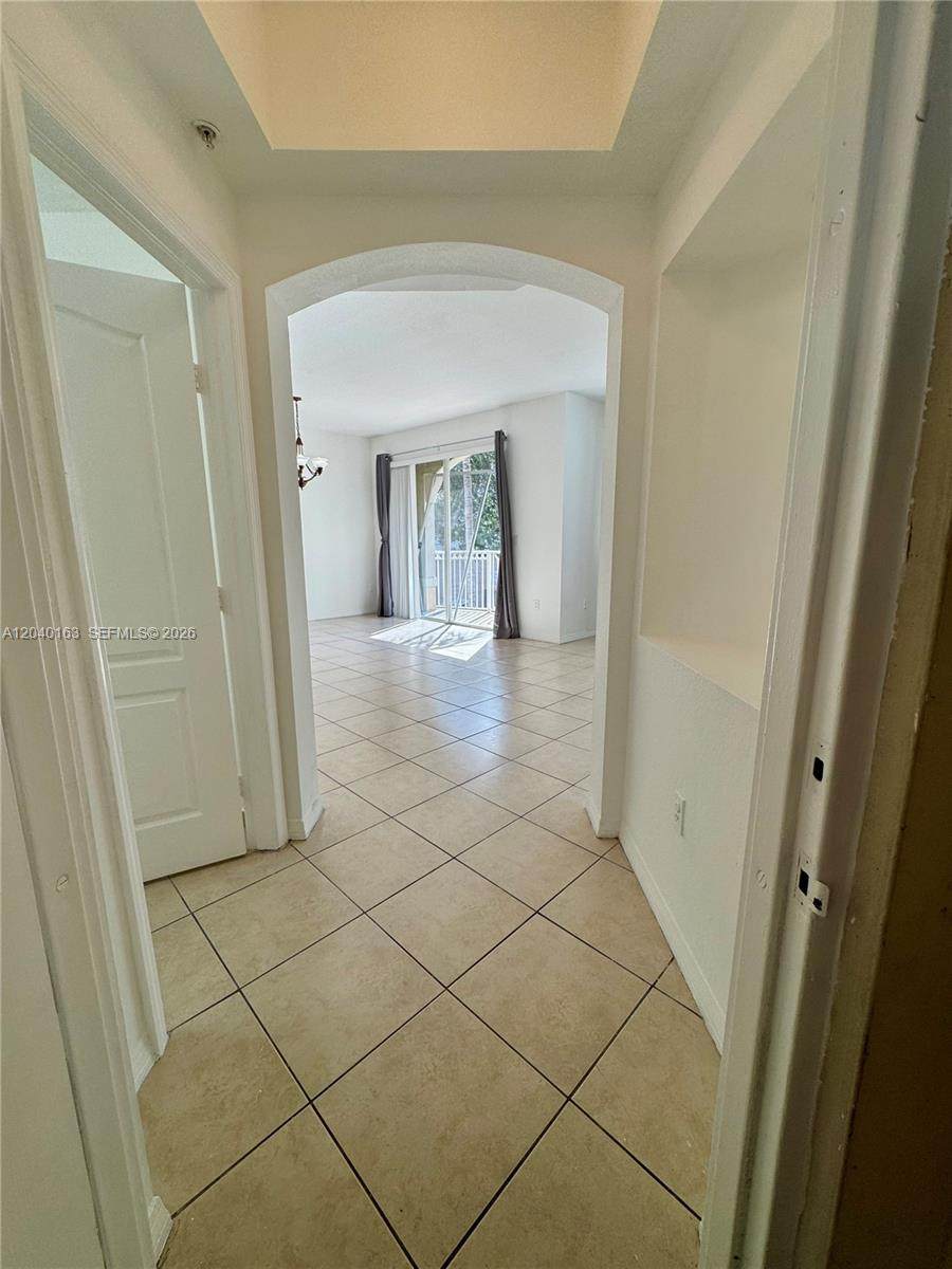 https://bt-photos.global.ssl.fastly.net/miami/orig_boomver_1_A12040163-2.jpg