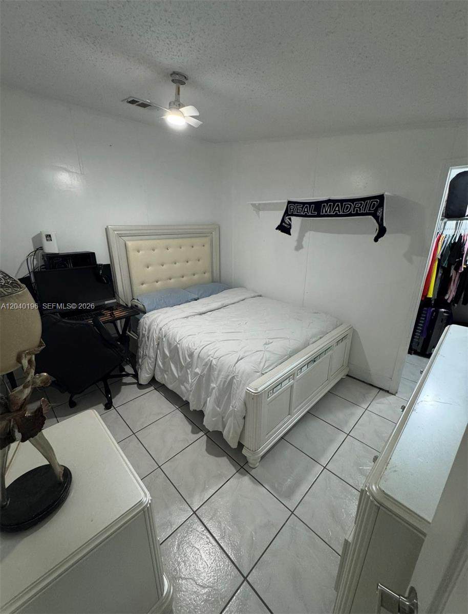 https://bt-photos.global.ssl.fastly.net/miami/orig_boomver_1_A12040196-2.jpg