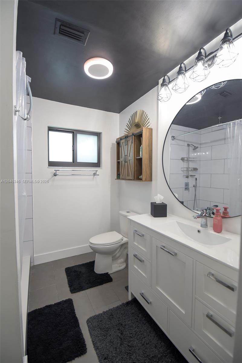 https://bt-photos.global.ssl.fastly.net/miami/1280_boomver_1_A12040345-2.jpg