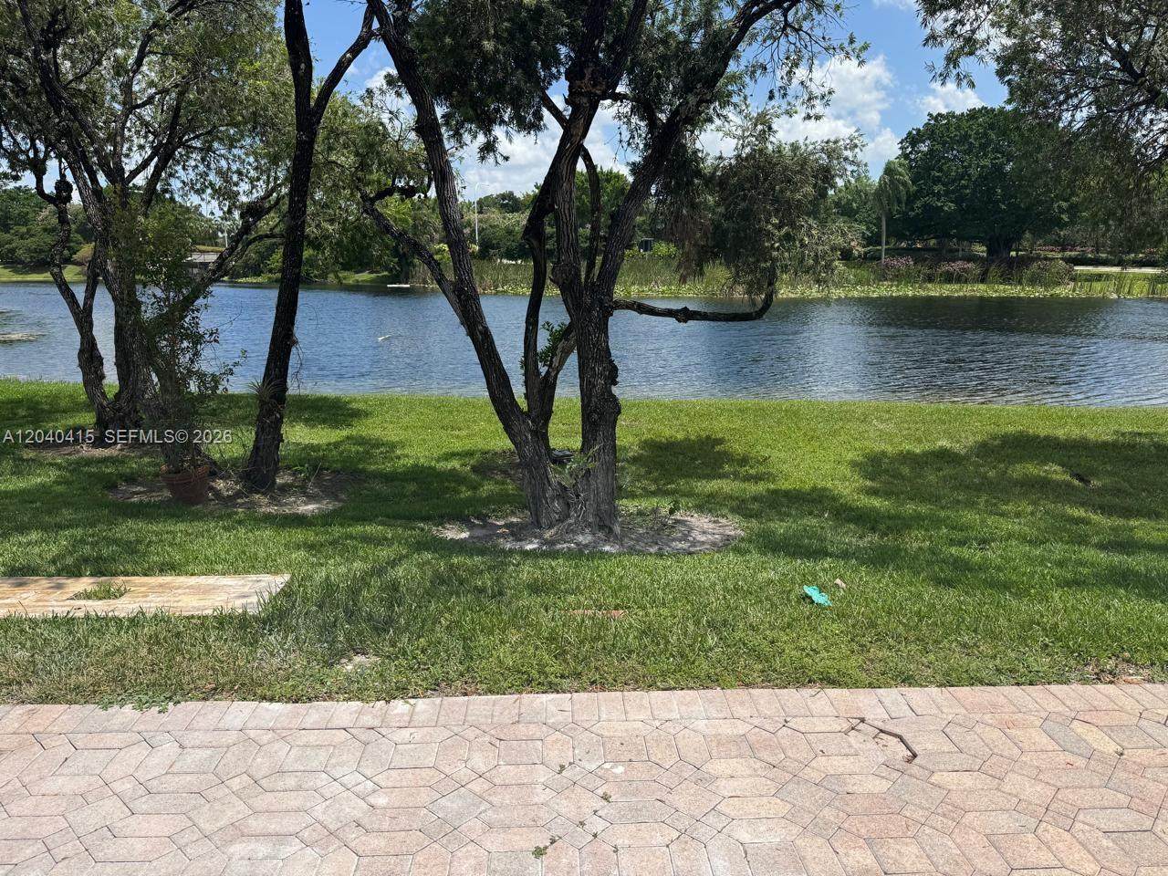 https://bt-photos.global.ssl.fastly.net/miami/orig_boomver_1_A12040415-2.jpg