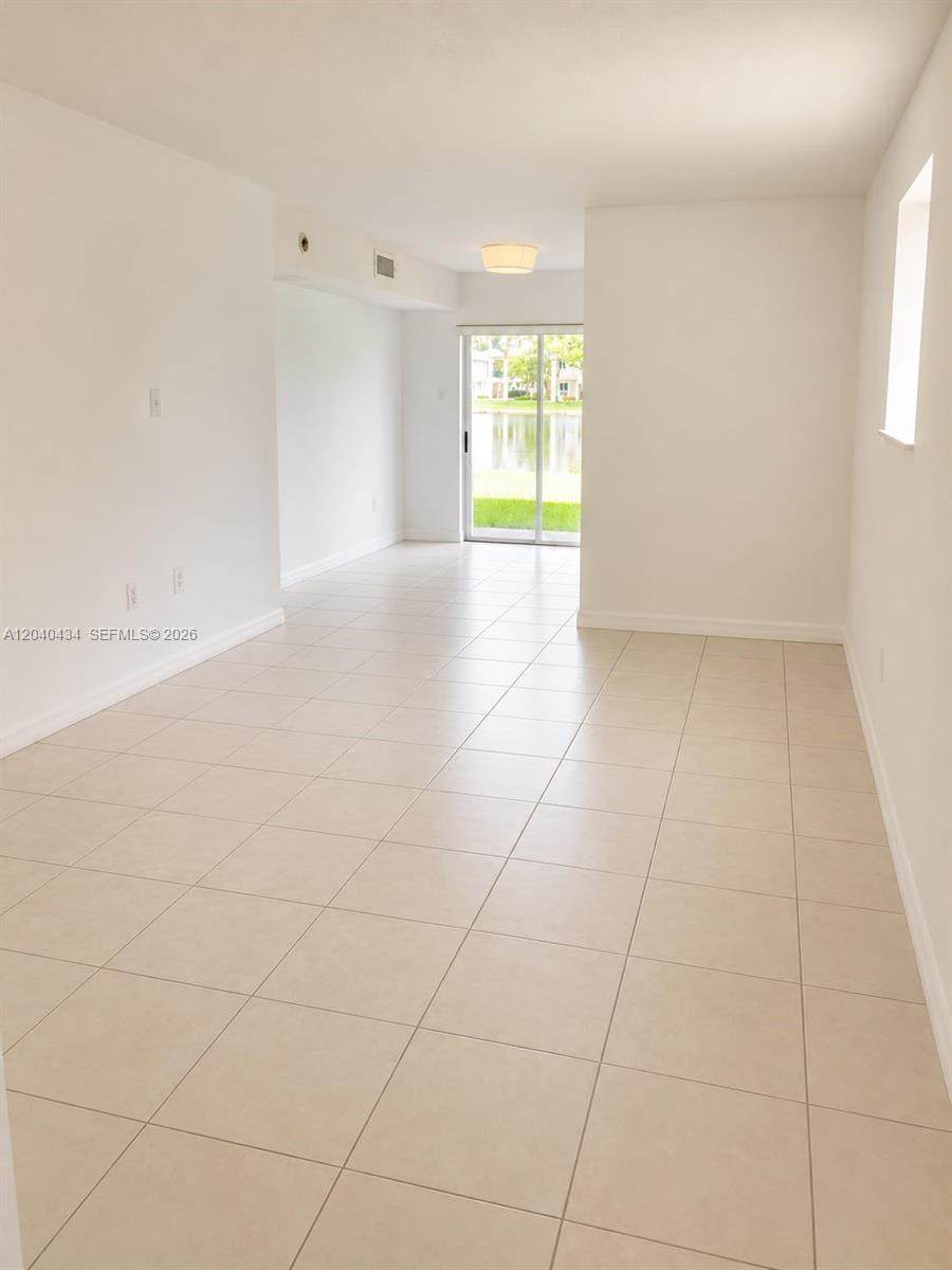https://bt-photos.global.ssl.fastly.net/miami/1280_boomver_1_A12040434-2.jpg