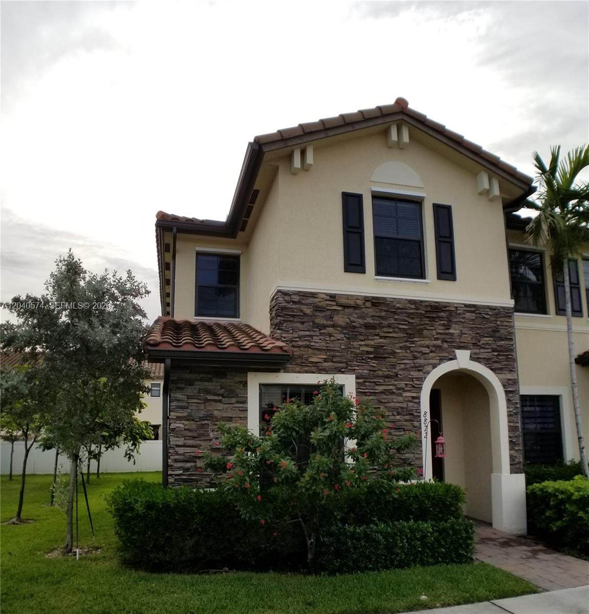 8872 35th Ct - Photo 1