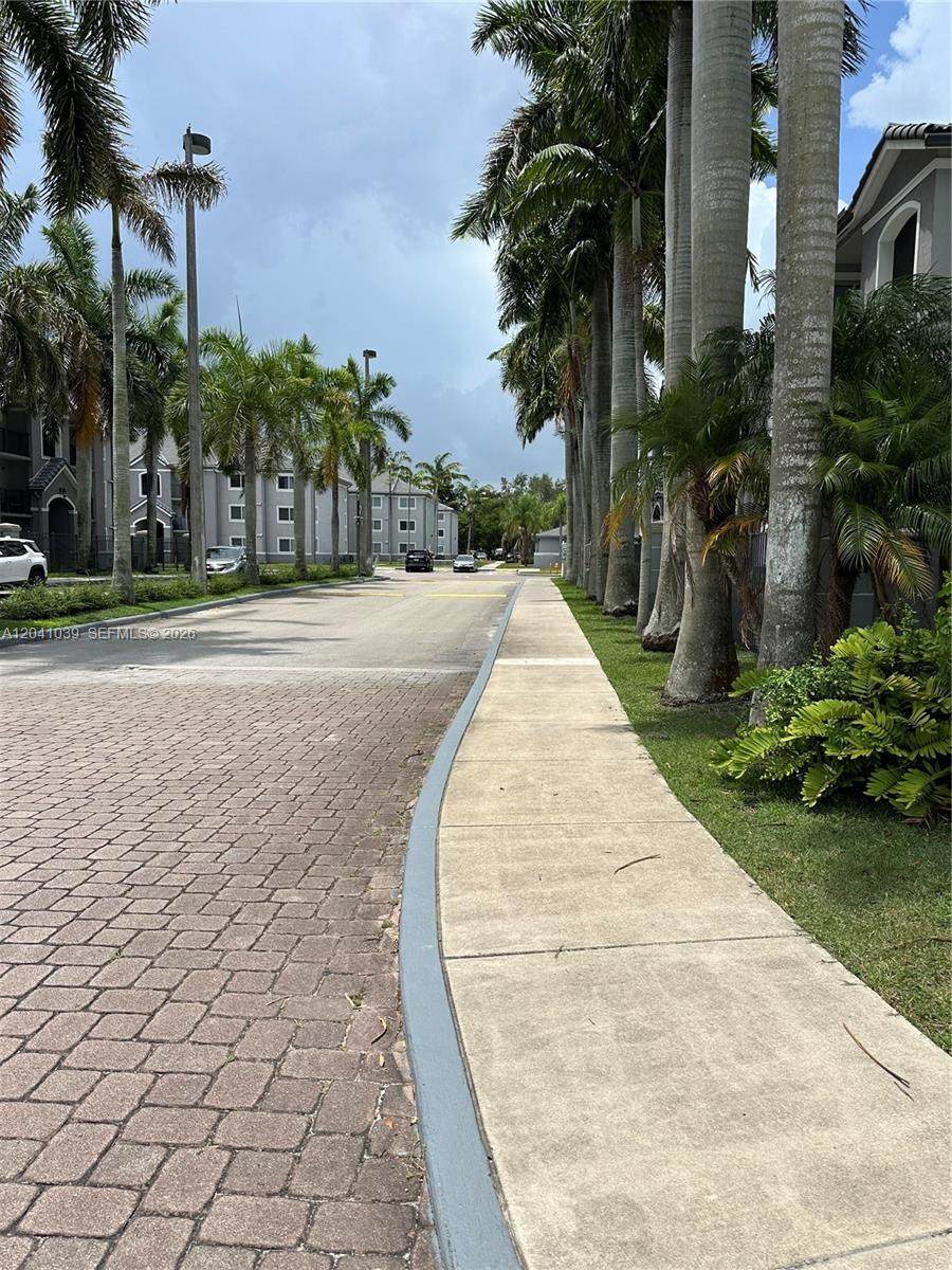 https://bt-photos.global.ssl.fastly.net/miami/orig_boomver_1_A12041039-2.jpg