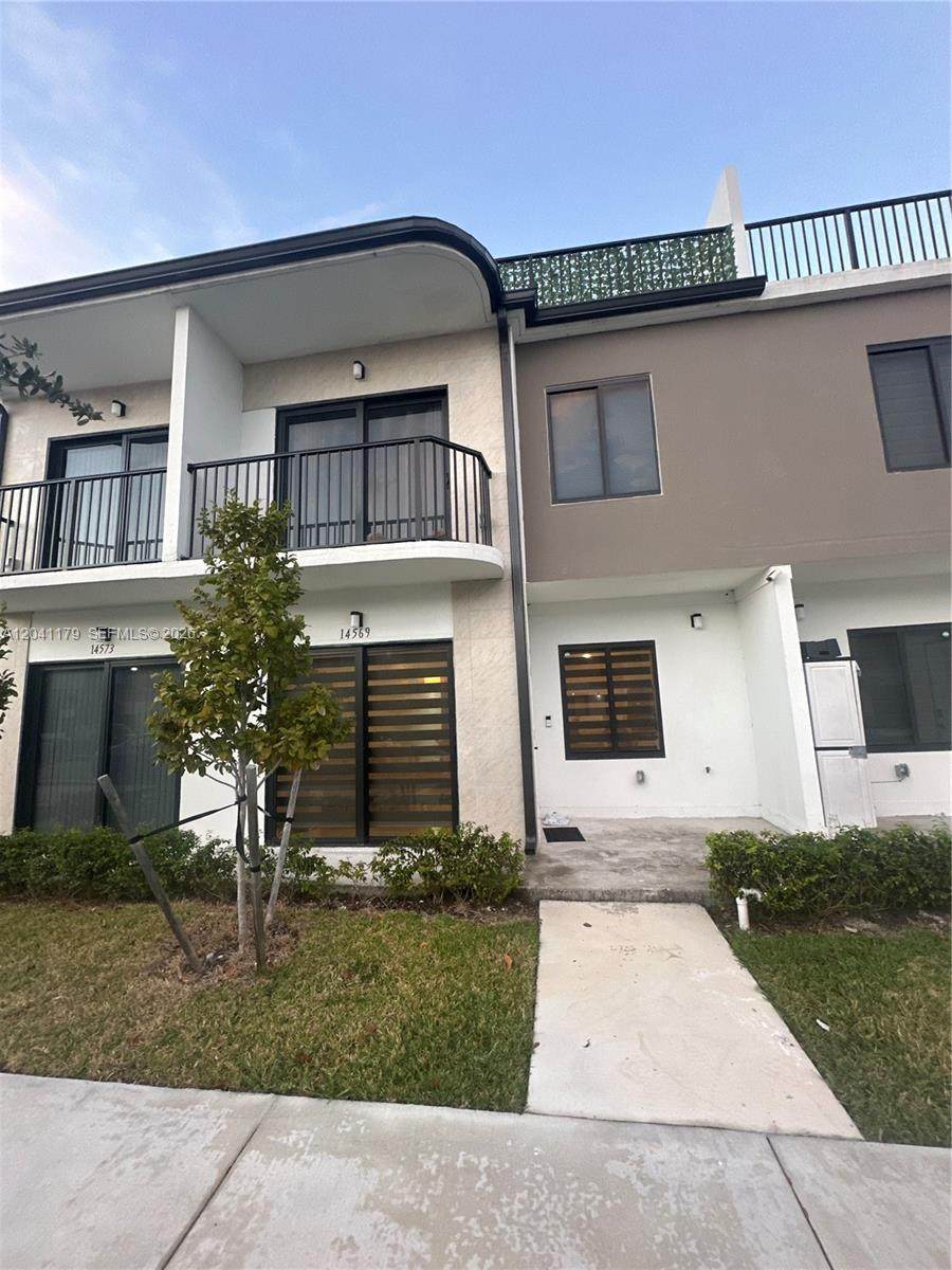 https://bt-photos.global.ssl.fastly.net/miami/orig_boomver_1_A12041179-2.jpg