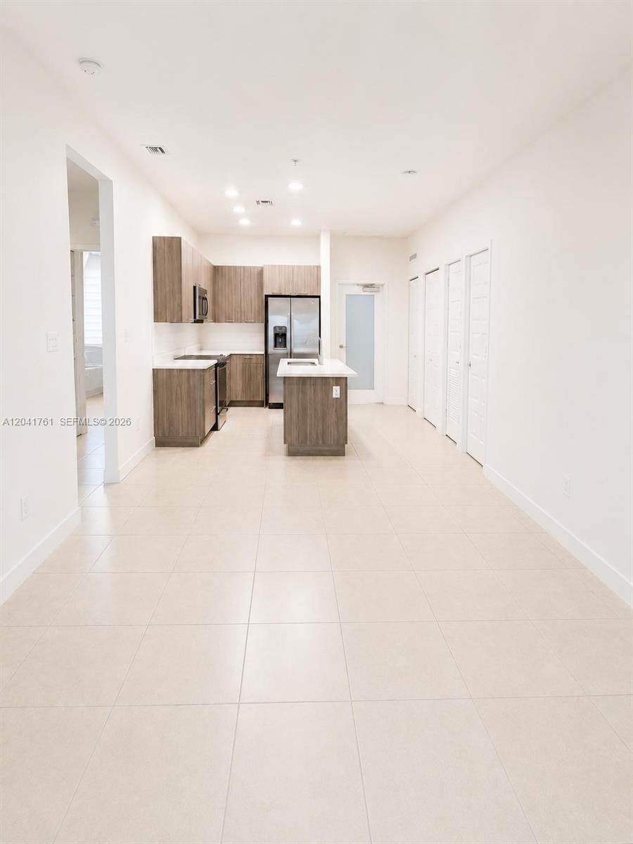 https://bt-photos.global.ssl.fastly.net/miami/1280_boomver_1_A12041761-2.jpg
