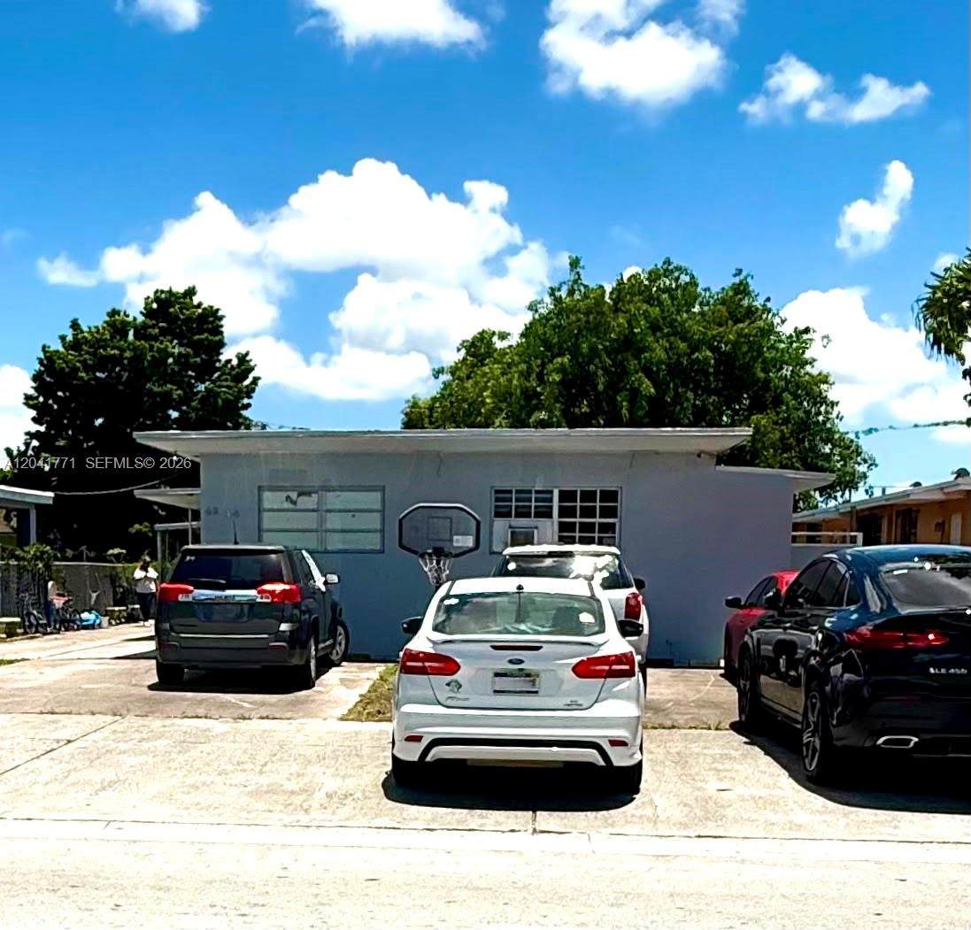 42 13th St - Photo 1