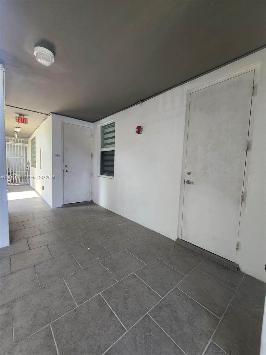 1080 99th St - Photo 1