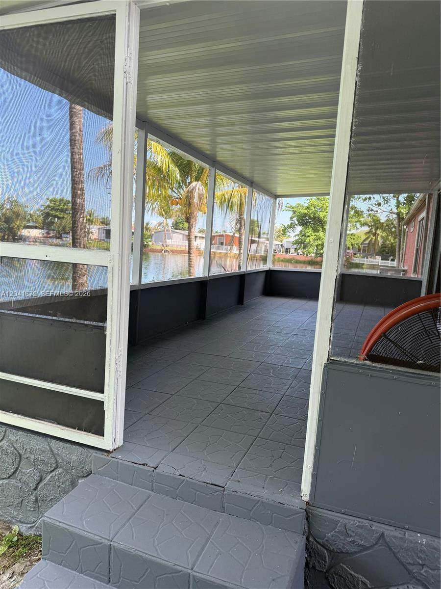 https://bt-photos.global.ssl.fastly.net/miami/1280_boomver_1_A12041879-2.jpg