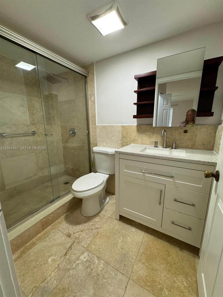https://bt-photos.global.ssl.fastly.net/miami/orig_boomver_1_A12041897-2.jpg