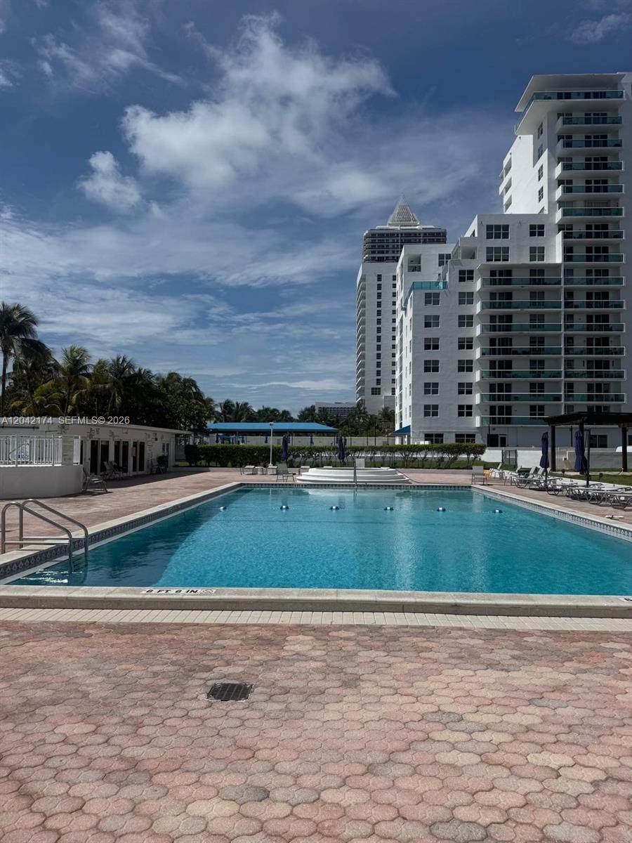 https://bt-photos.global.ssl.fastly.net/miami/orig_boomver_1_A12042174-2.jpg
