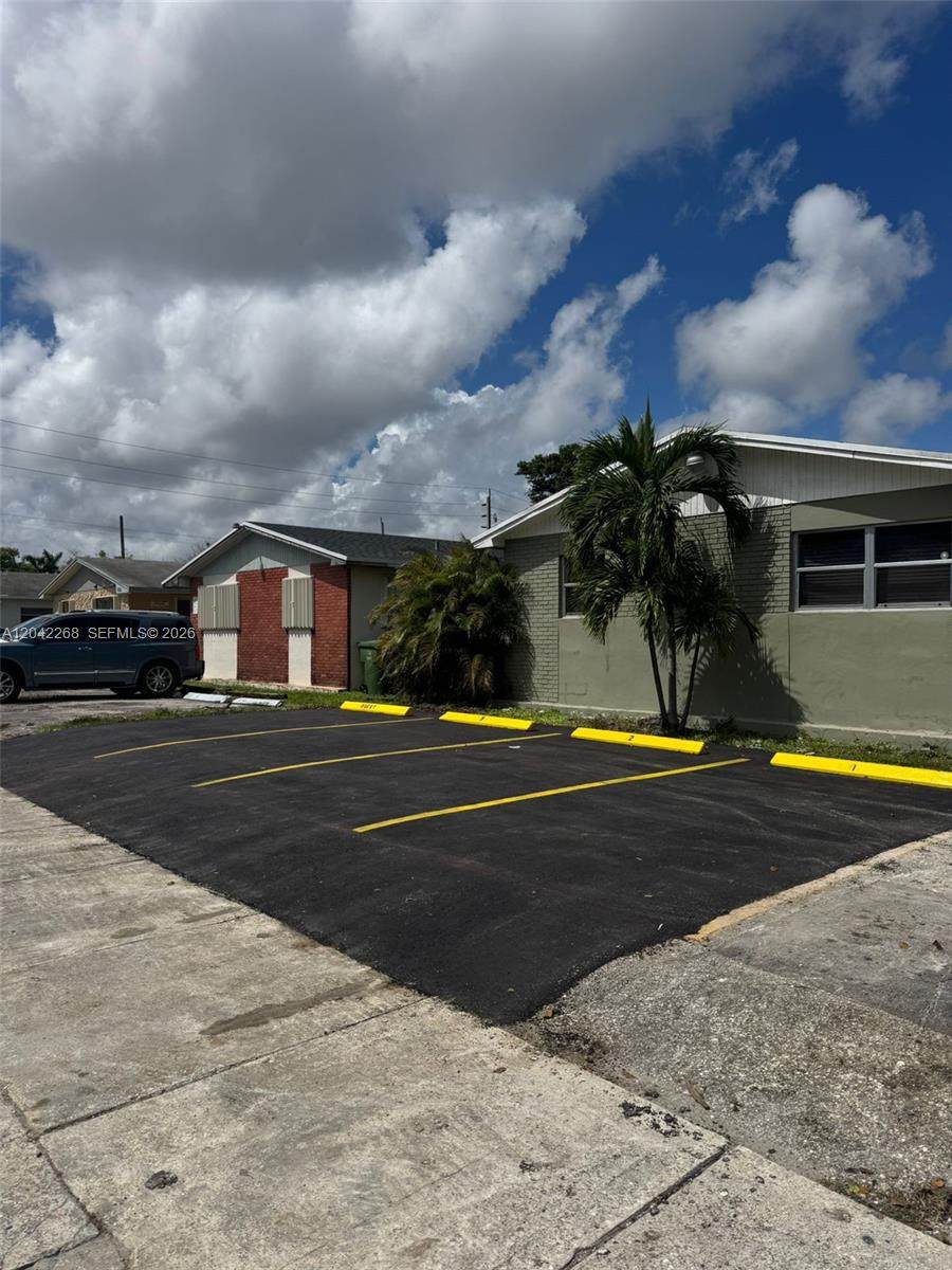 https://bt-photos.global.ssl.fastly.net/miami/orig_boomver_1_A12042268-2.jpg