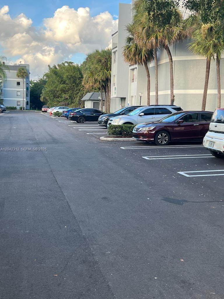 https://bt-photos.global.ssl.fastly.net/miami/orig_boomver_1_A12042312-2.jpg