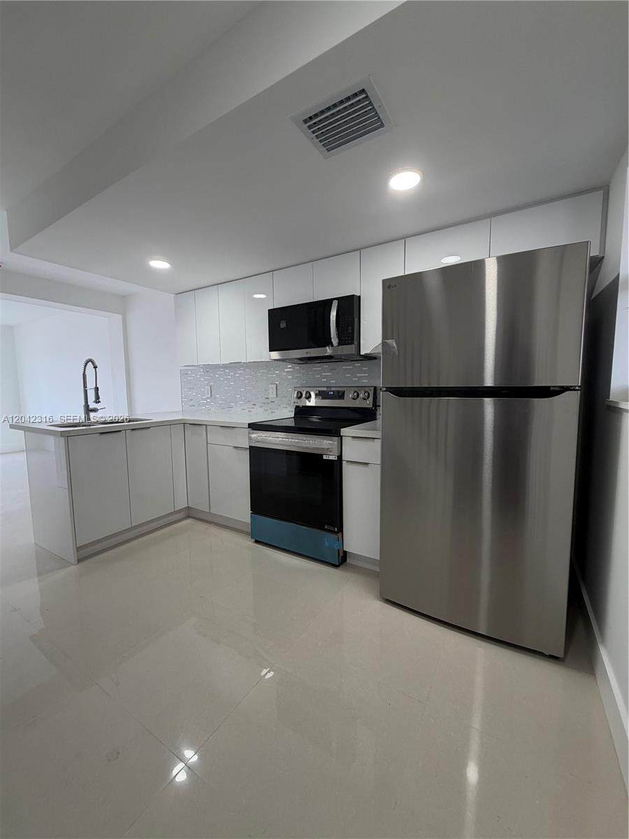 1551 Okeechobee Rd - Photo 1