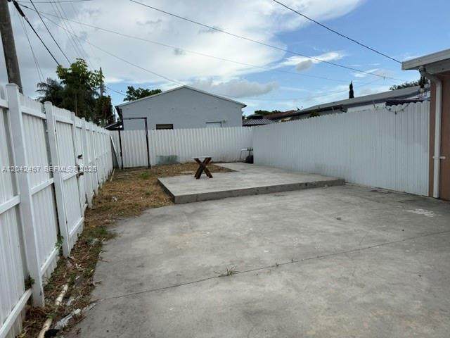 https://bt-photos.global.ssl.fastly.net/miami/orig_boomver_1_A12042467-2.jpg