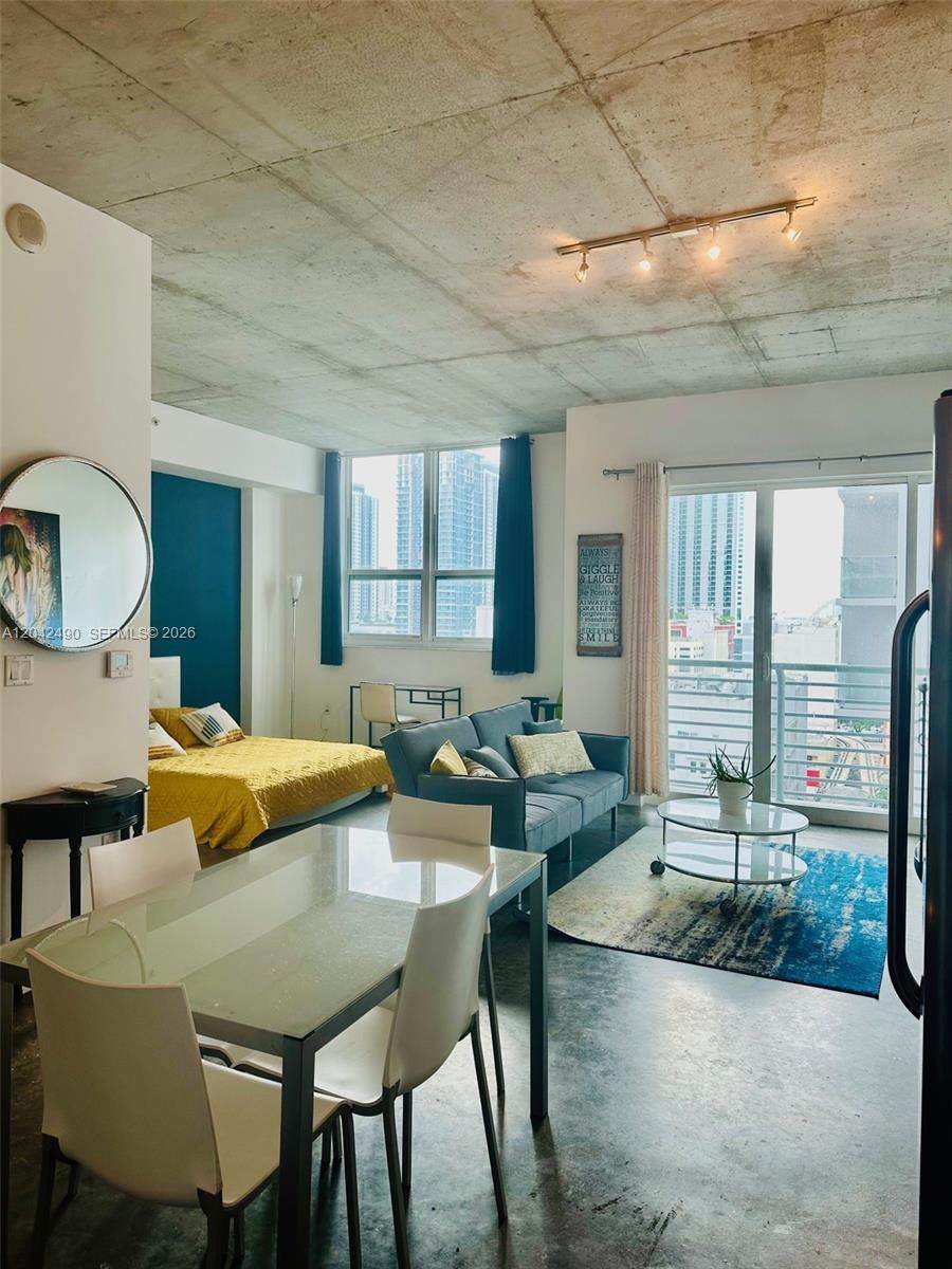 https://bt-photos.global.ssl.fastly.net/miami/orig_boomver_1_A12042490-2.jpg