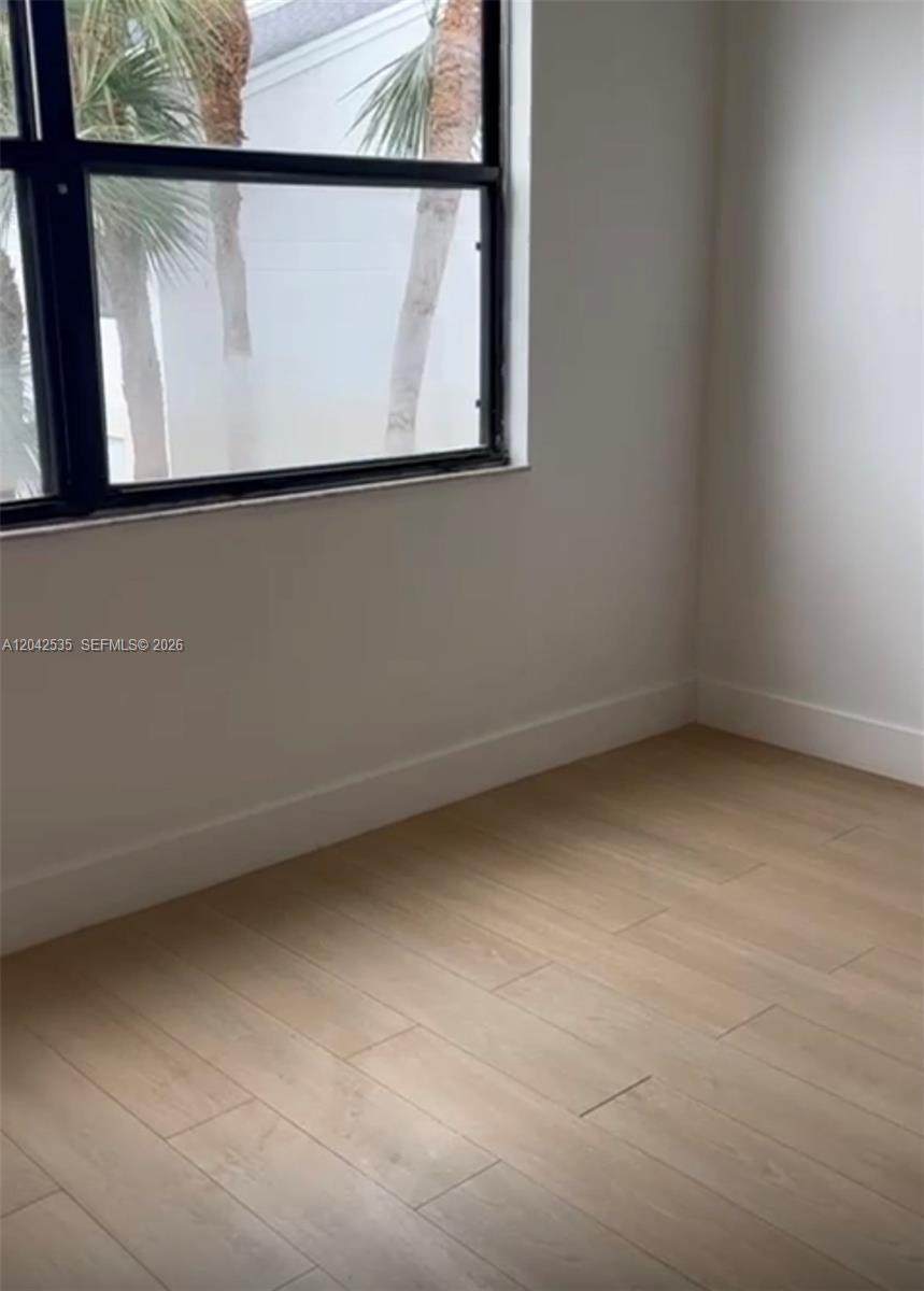 https://bt-photos.global.ssl.fastly.net/miami/1280_boomver_1_A12042535-2.jpg