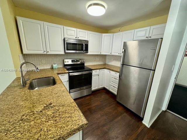 2029 46th Ave - Photo 1