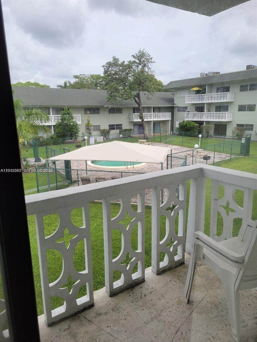 https://bt-photos.global.ssl.fastly.net/miami/orig_boomver_1_A12042585-2.jpg