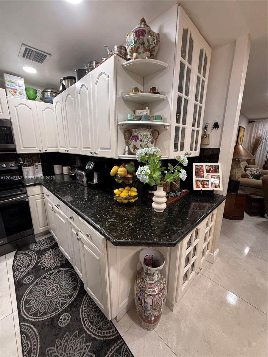 4100 Crystal Lake Dr - Photo 1