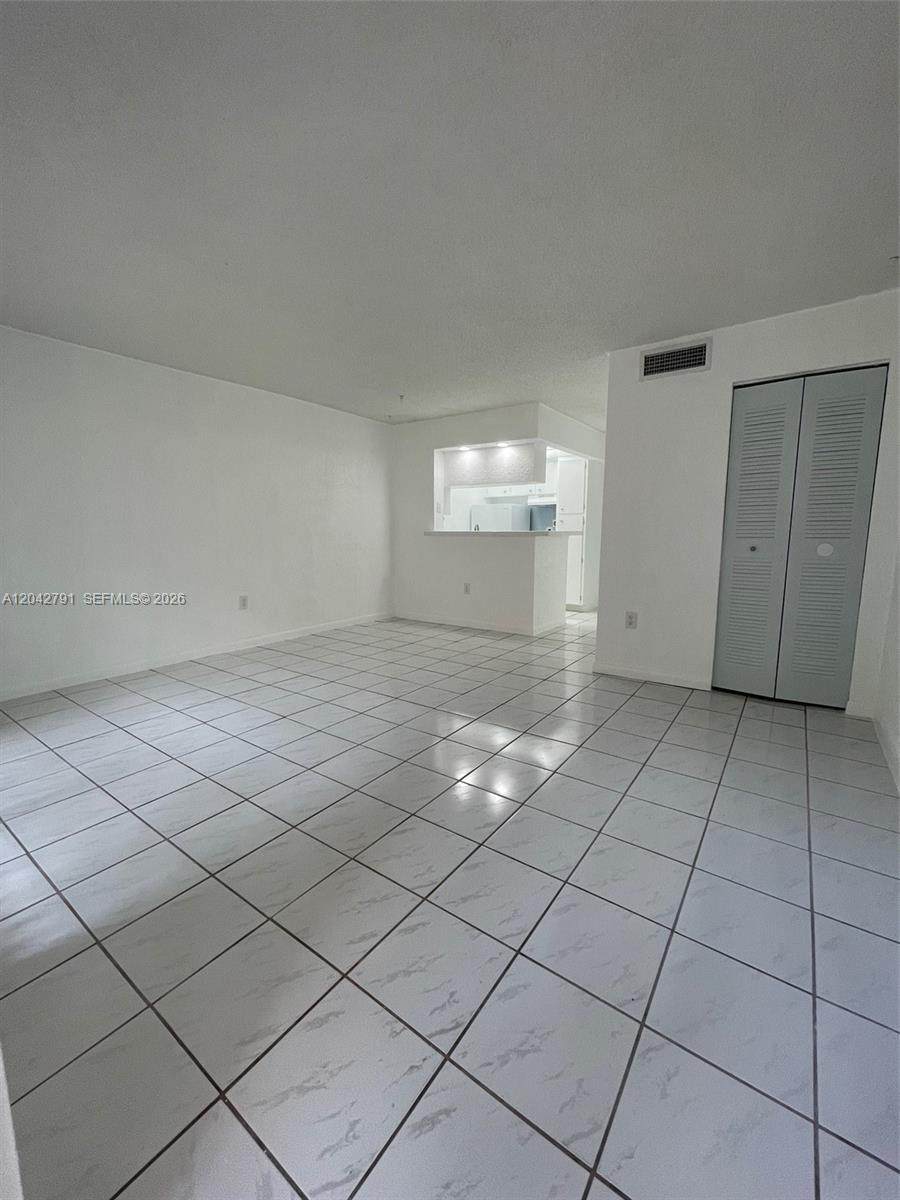10832 88th St - Photo 1