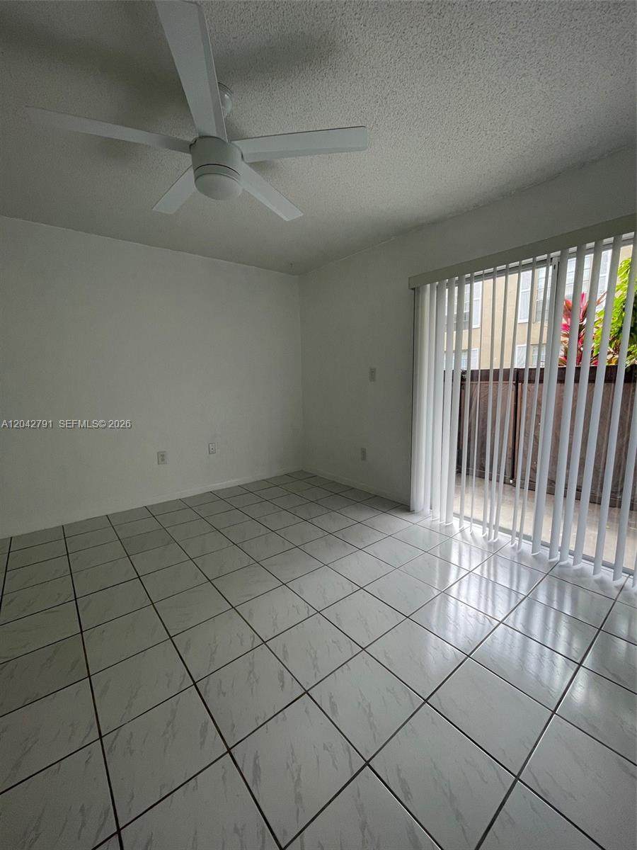 https://bt-photos.global.ssl.fastly.net/miami/orig_boomver_1_A12042791-2.jpg