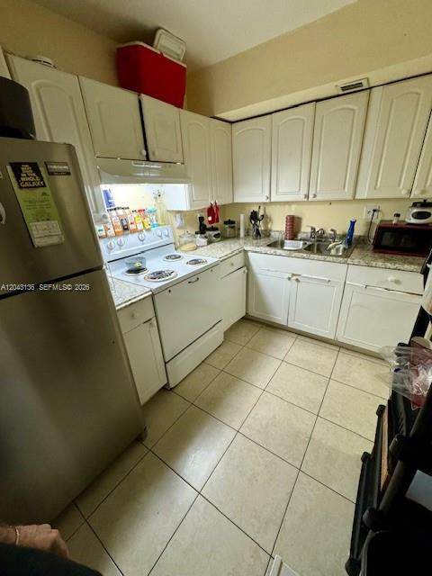3700 21st St - Photo 1
