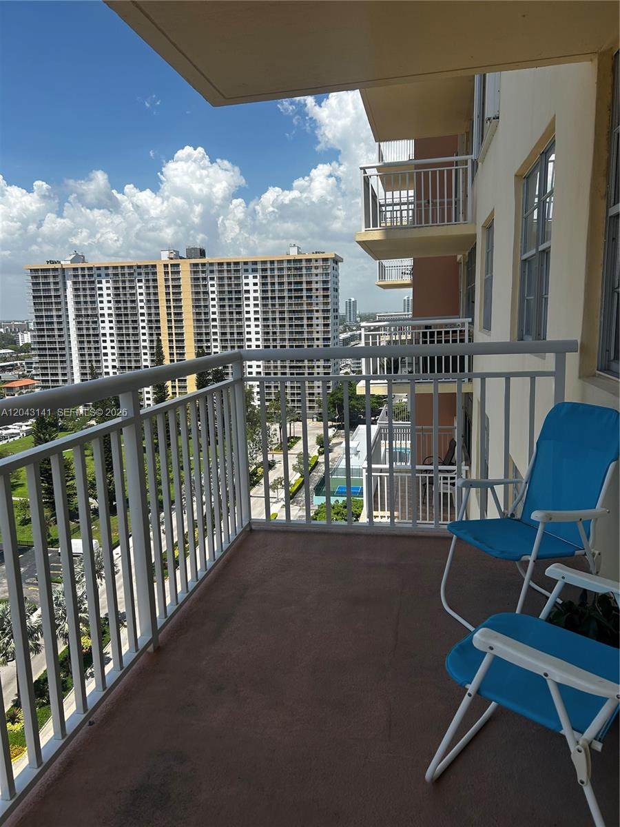 https://bt-photos.global.ssl.fastly.net/miami/orig_boomver_1_A12043141-2.jpg