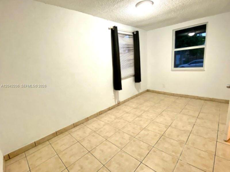 https://bt-photos.global.ssl.fastly.net/miami/orig_boomver_1_A12043206-2.jpg
